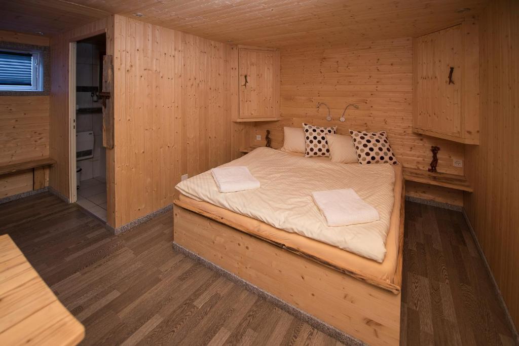 18 Sauna Zimmer